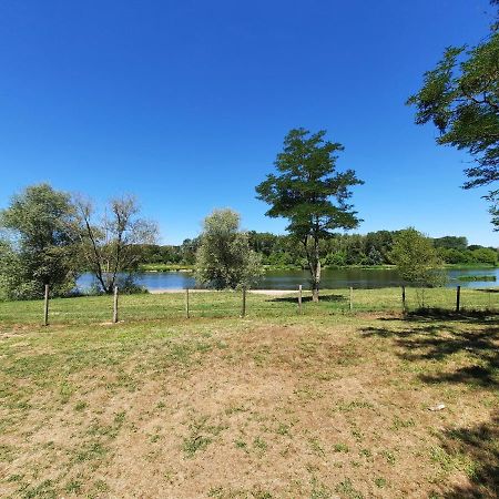 Camping Onlycamp Le Port Saint-Benoît-sur-Loire Zewnętrze zdjęcie